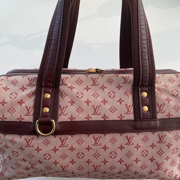 Authentic Louis Vuitton Bag - Picture 4 of 8